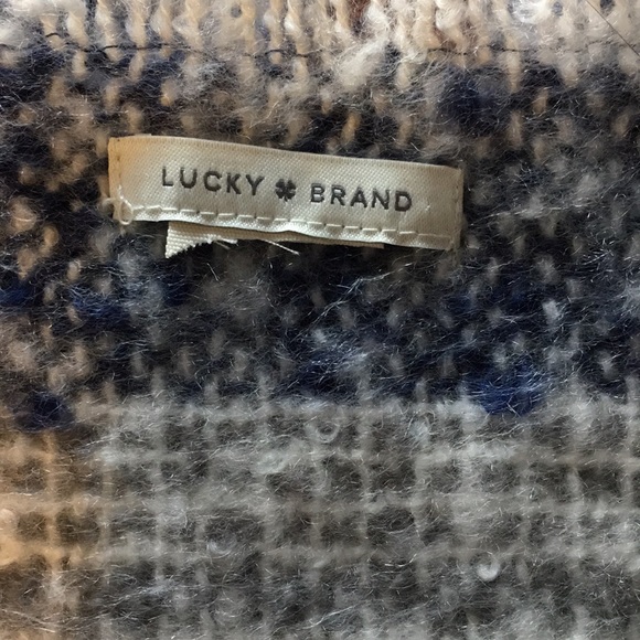 Lucky Brand Wrap/Scarf - Picture 4 of 4